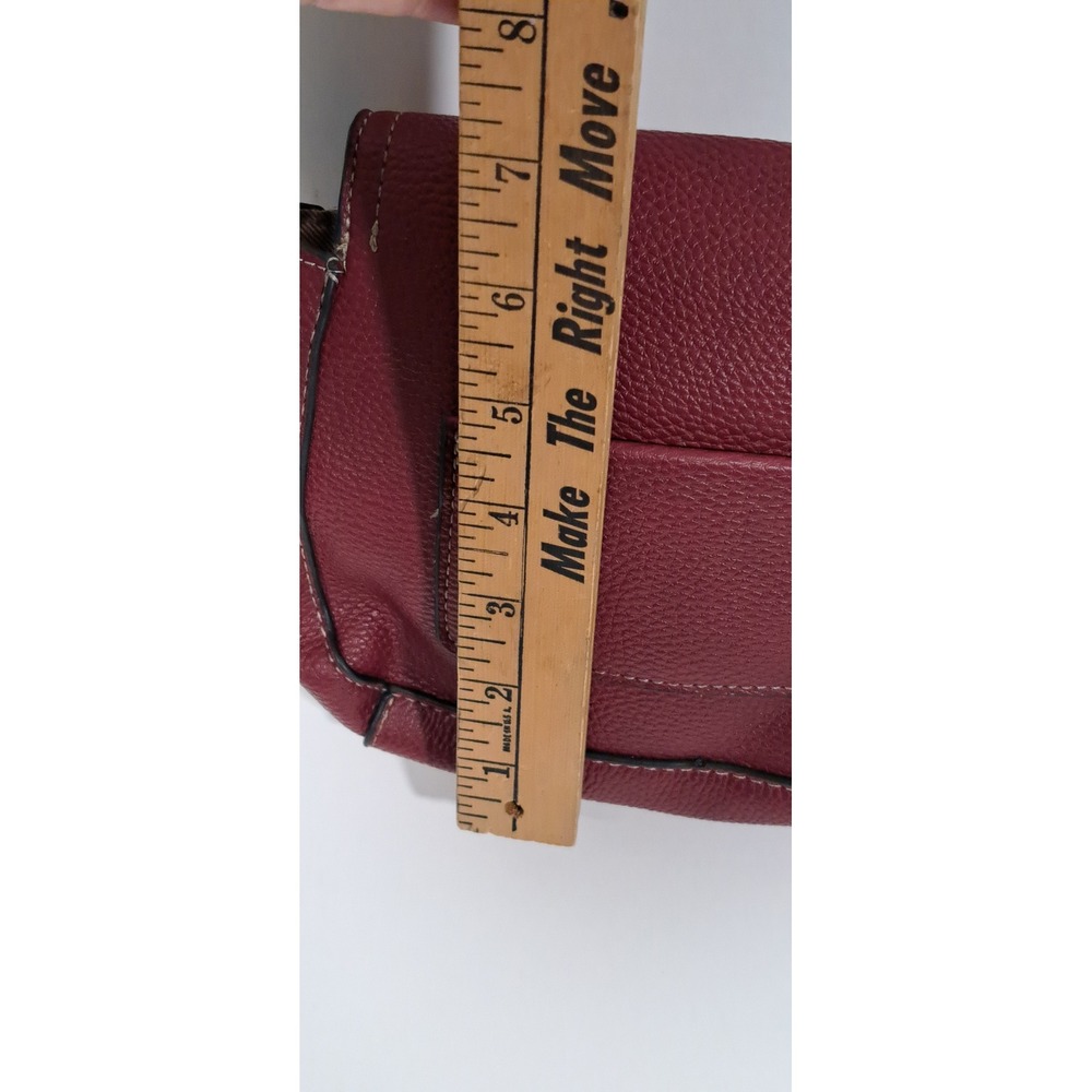 London Fog Burgundy Pebbled Faux Leather Crossbody Saddle Bag with Gold Padlock - Picture 10 of 12